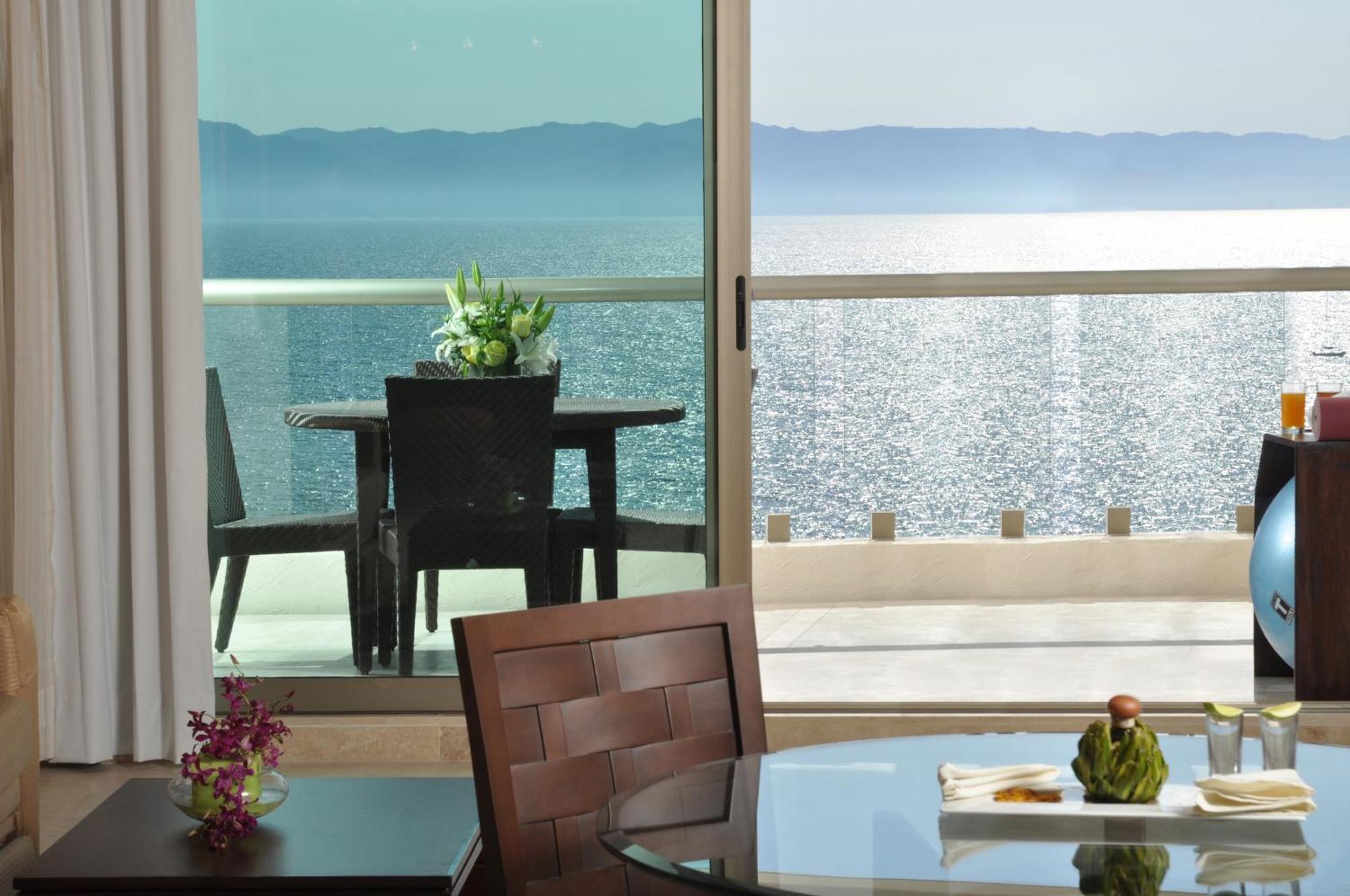 Sunset Plaza Beach Resort&Spa Puerto Vallarta Exterior foto