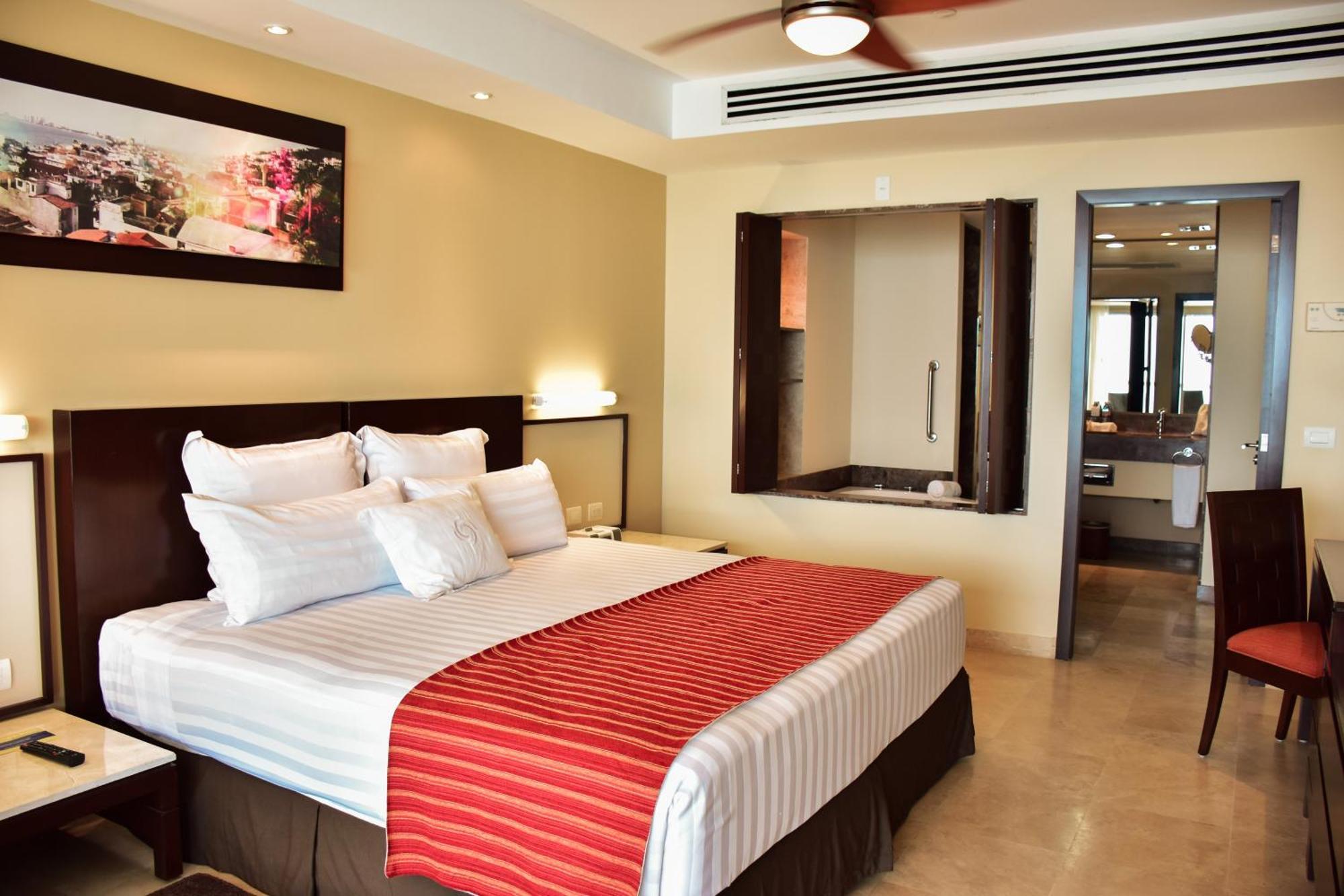 Sunset Plaza Beach Resort&Spa Puerto Vallarta Exterior foto
