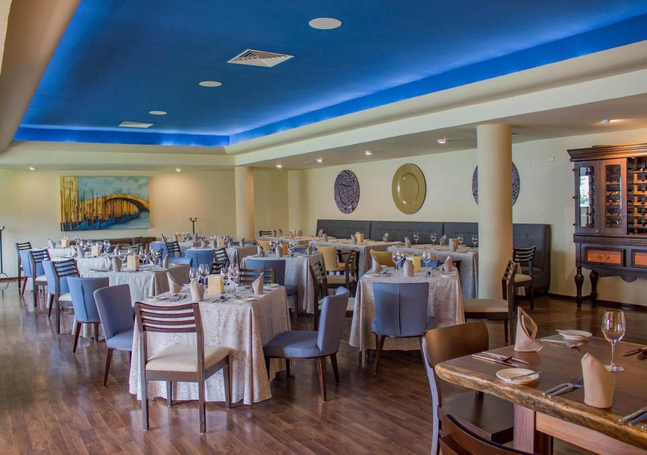 Sunset Plaza Beach Resort&Spa Puerto Vallarta Exterior foto